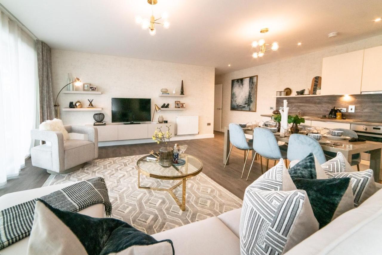 Seven Living Ashford - Modern And Spacious Apartments Экстерьер фото