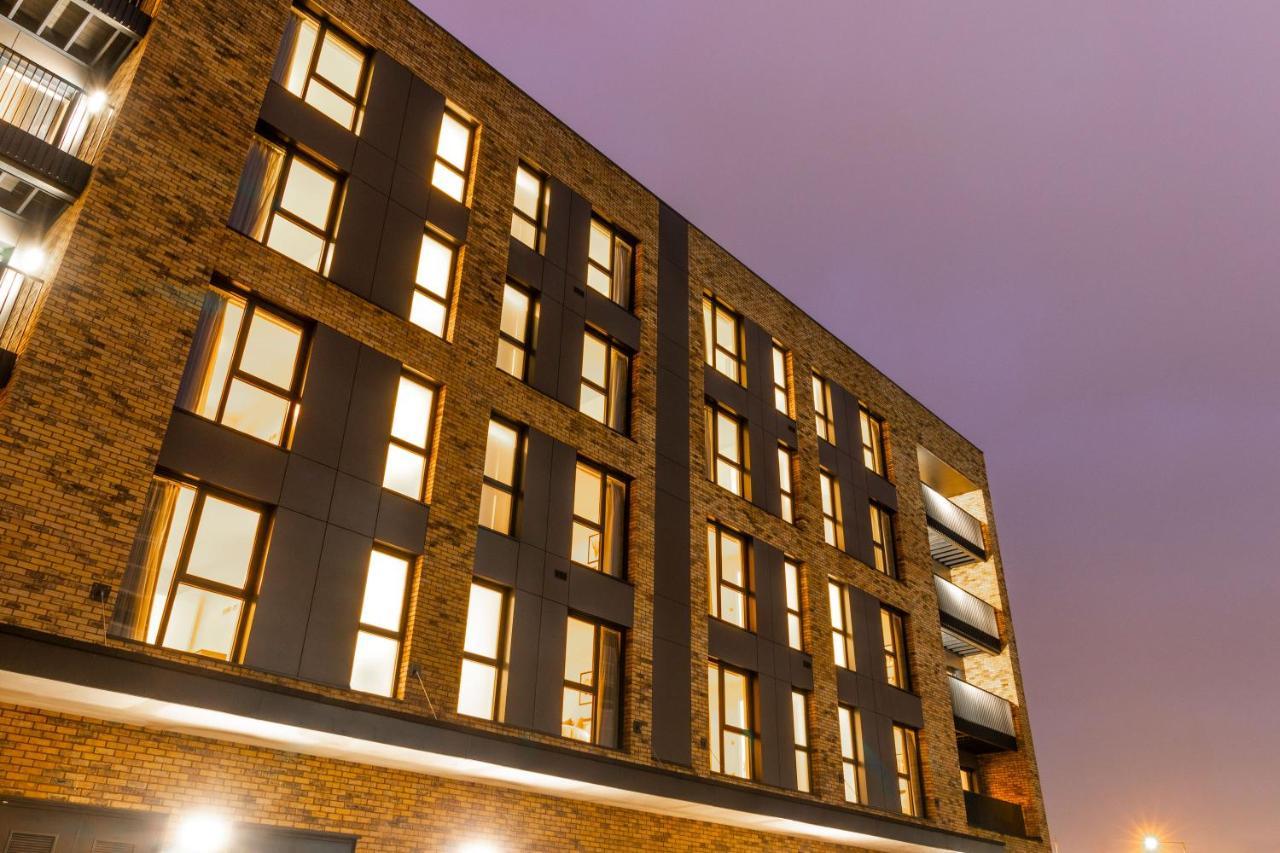 Seven Living Ashford - Modern And Spacious Apartments Экстерьер фото
