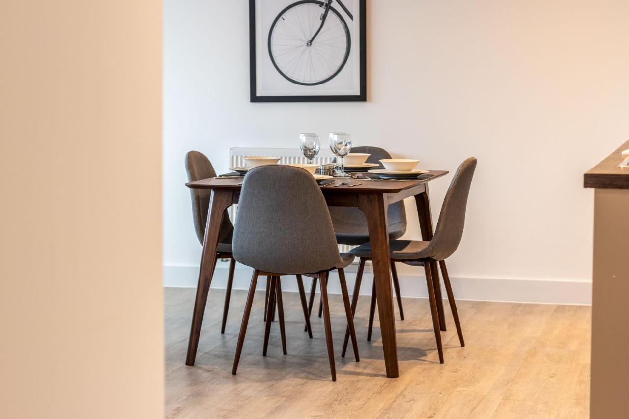 Seven Living Ashford - Modern And Spacious Apartments Экстерьер фото