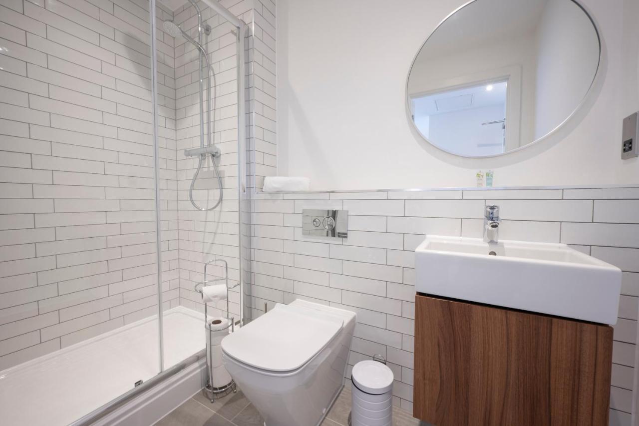 Seven Living Ashford - Modern And Spacious Apartments Экстерьер фото